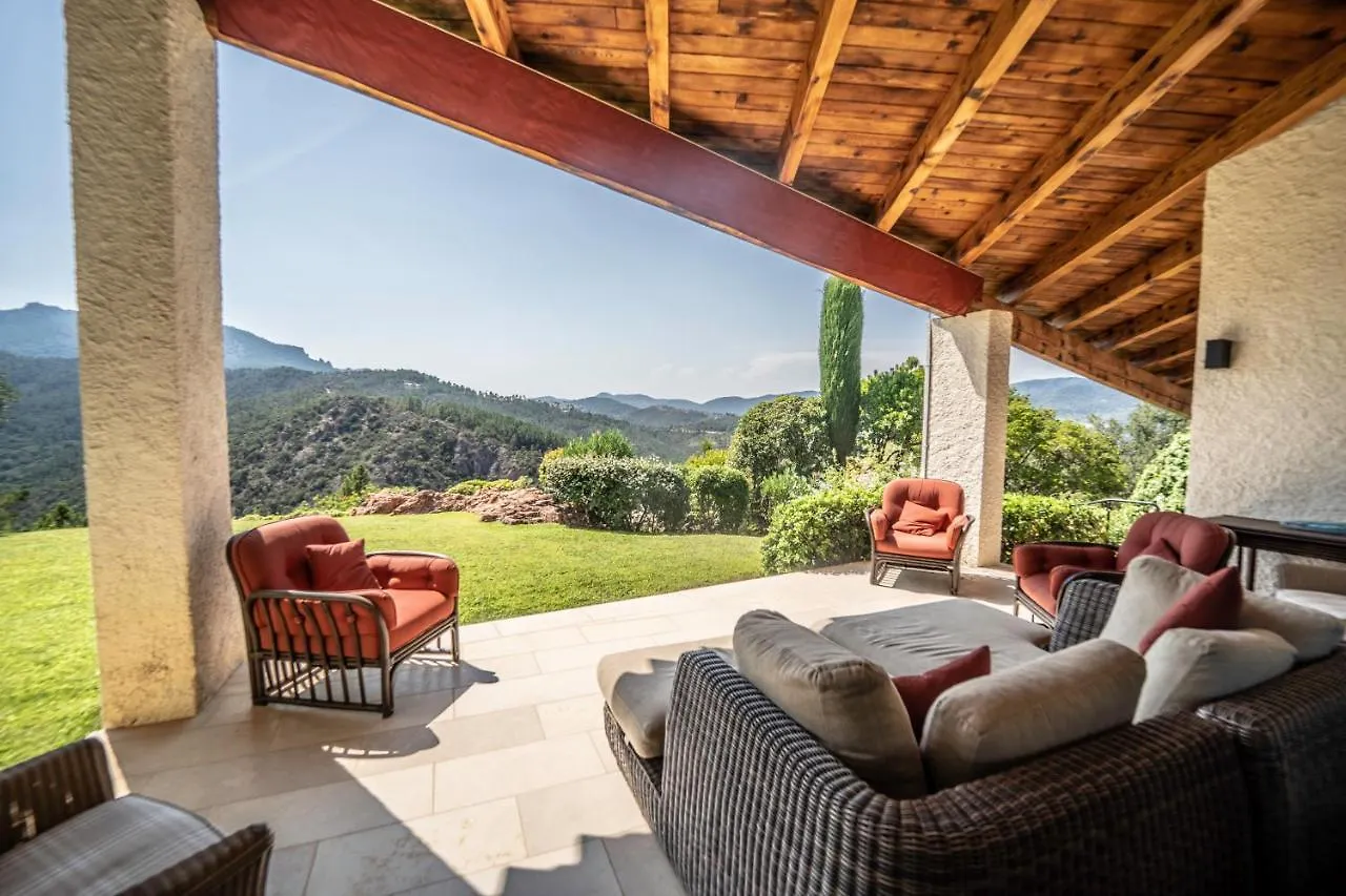 Art & Design Villa With 360 View Mandelieu-la-Napoule France