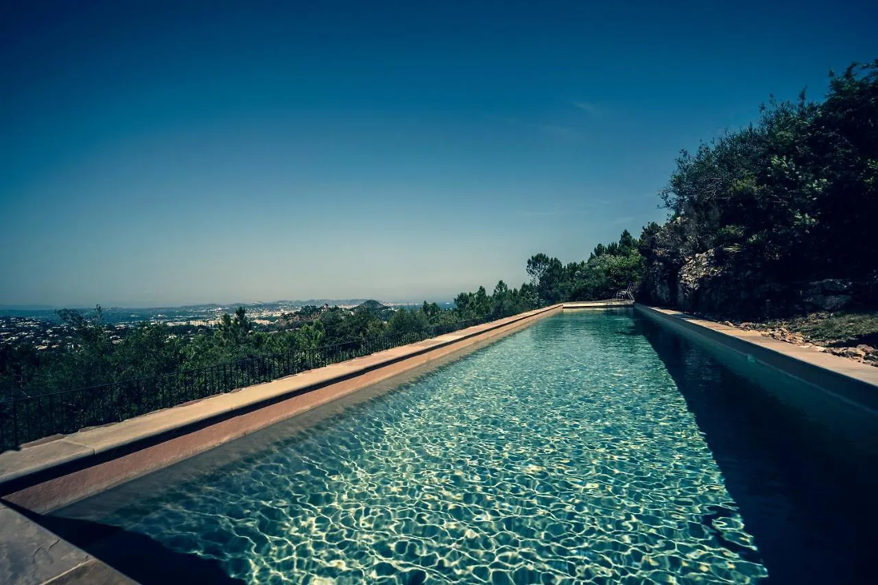 Art & Design Villa With 360 View Mandelieu