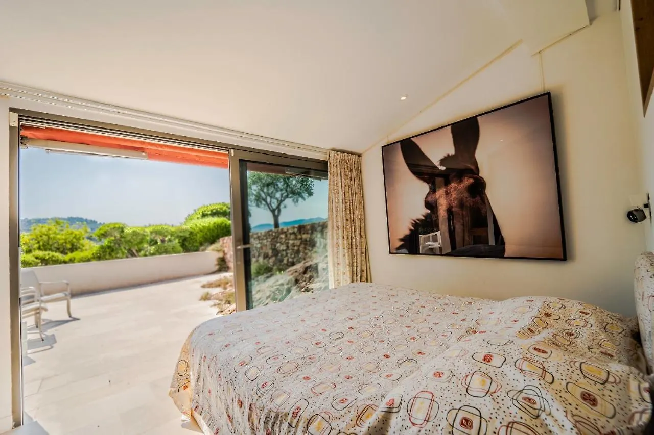 Art & Design Villa With 360 View Mandelieu